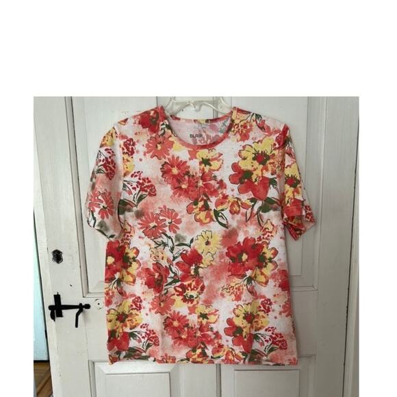 Blair Woman's‎ Shirt Size Medium - Picture 1 of 3